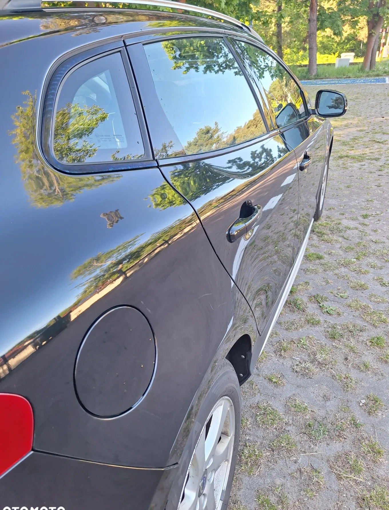 Volvo V40 cena 56900 przebieg: 132000, rok produkcji 2016 z Gdynia małe 254
